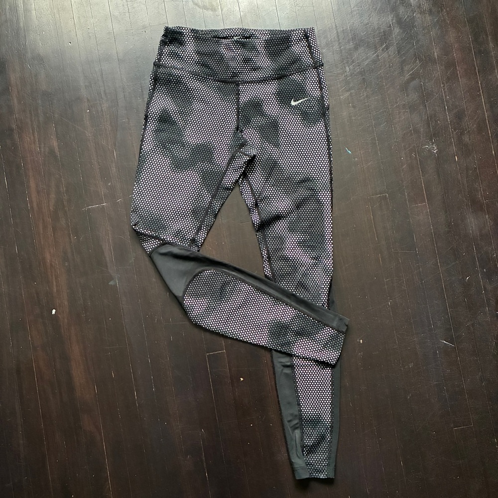 Nike dri-fit women’s polkadot print leggings, size small